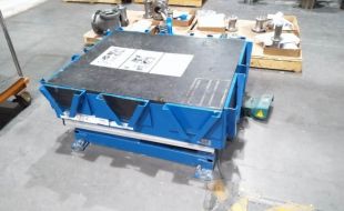 大型液壓升降平臺(tái)的性能優(yōu)勢對比